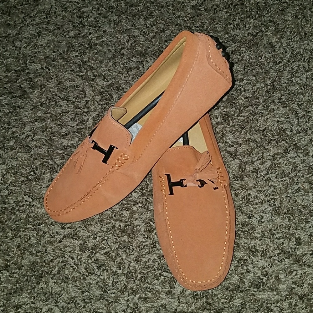 Shoes - Picture 2 of 3